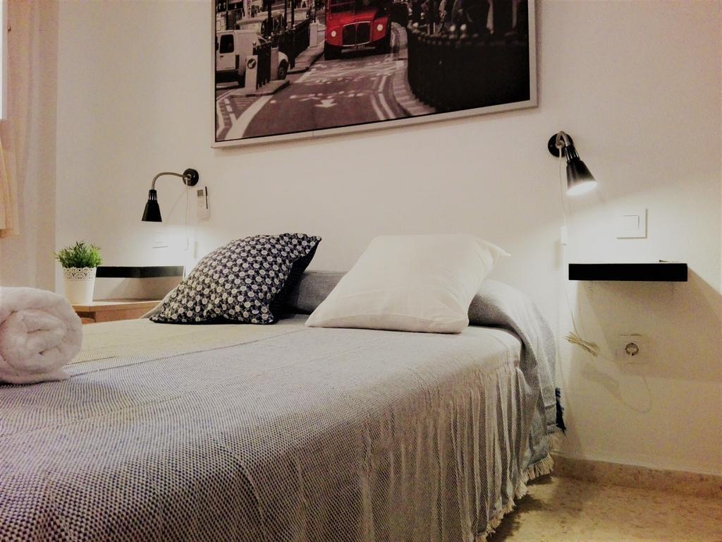 Duplex En Corral De Vecinos San Bernardo Sevilla