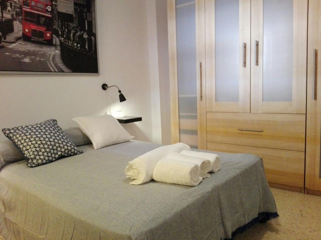 Duplex En Corral De Vecinos San Bernardo Apartamento Sevilla